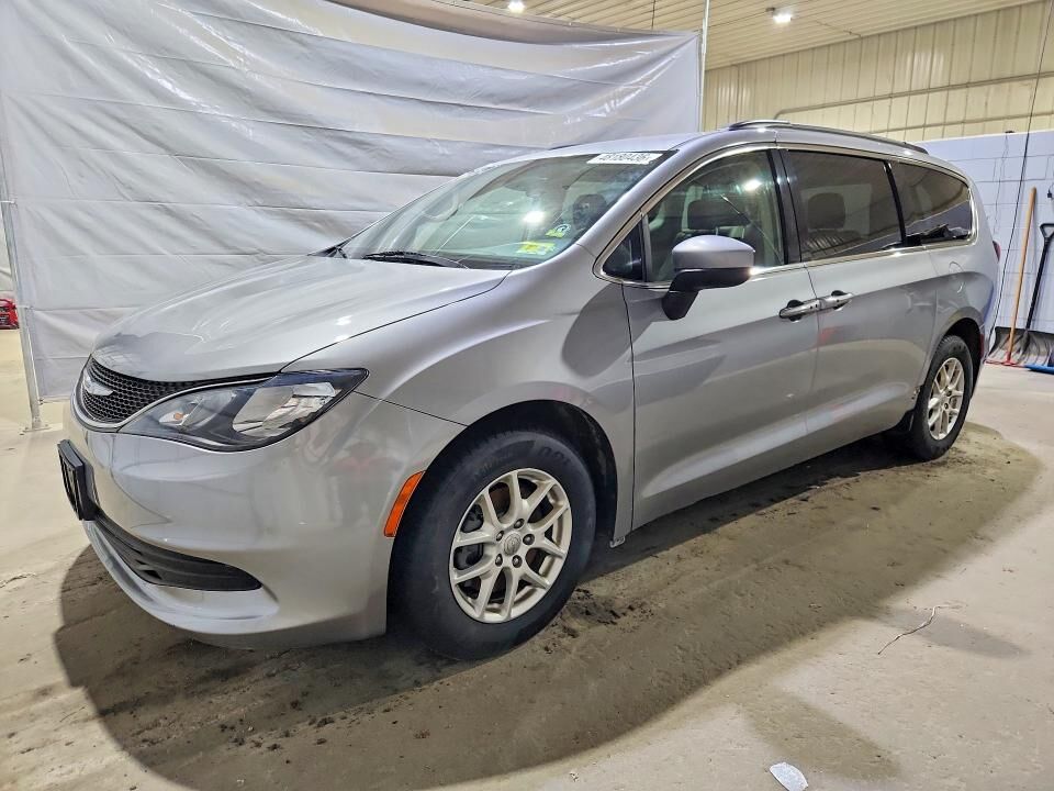 2020 CHRYSLER Voyager