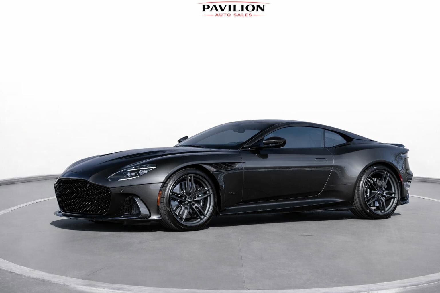 2023 ASTON MARTIN DBS