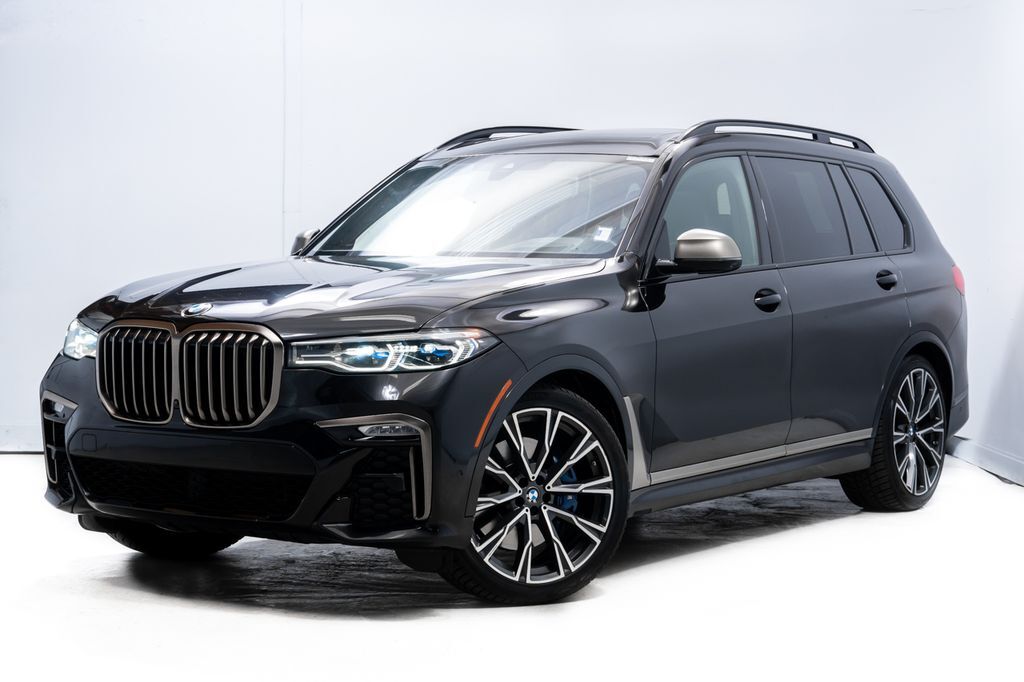 2022 BMW X7