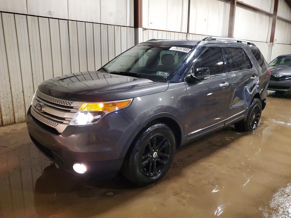 2015 FORD Explorer