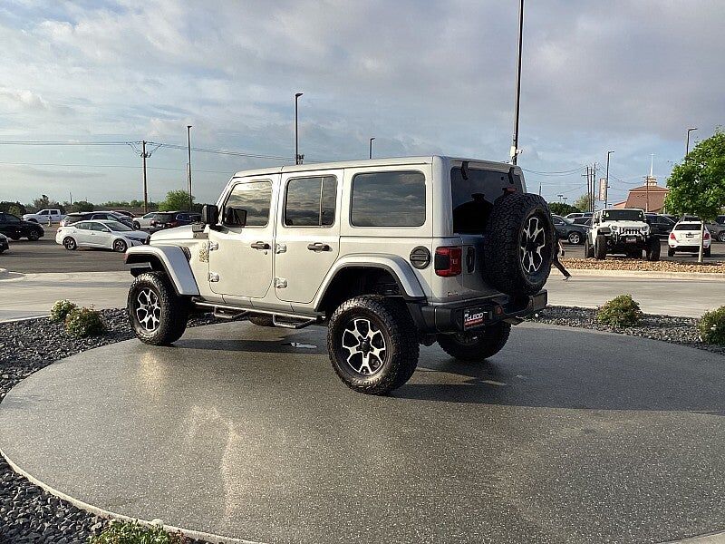 2022 JEEP Wrangler