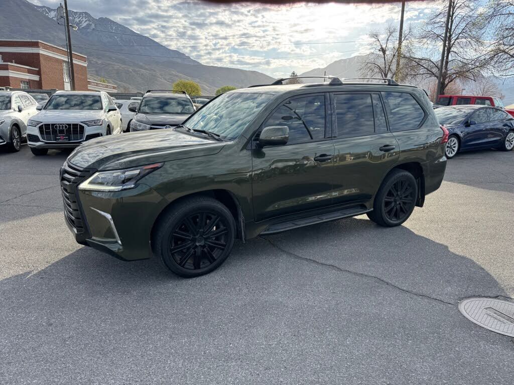 2021 LEXUS LX