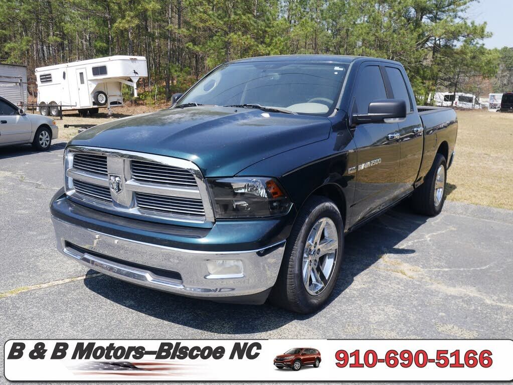 2011 DODGE Ram