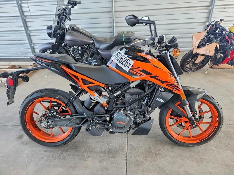 2022 KTM DUKE