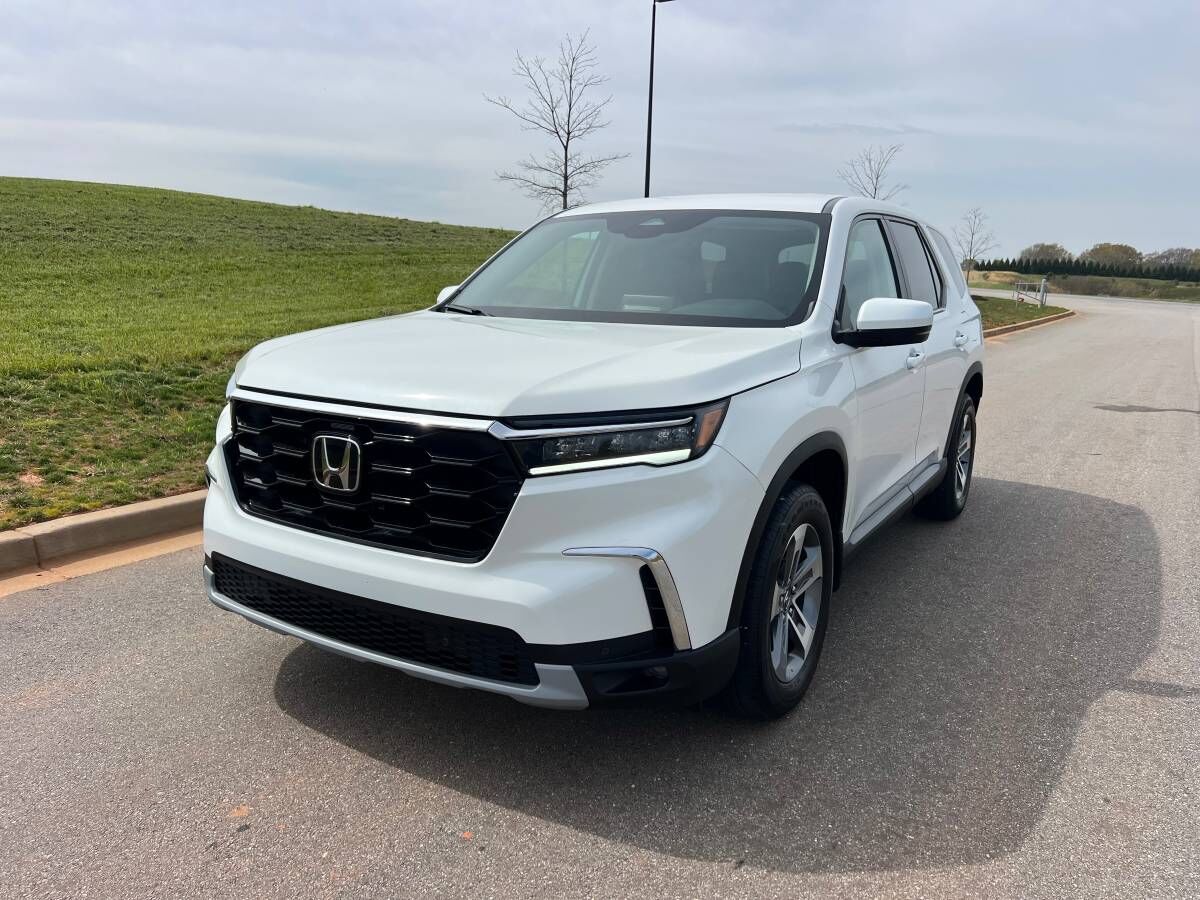 2023 HONDA Pilot