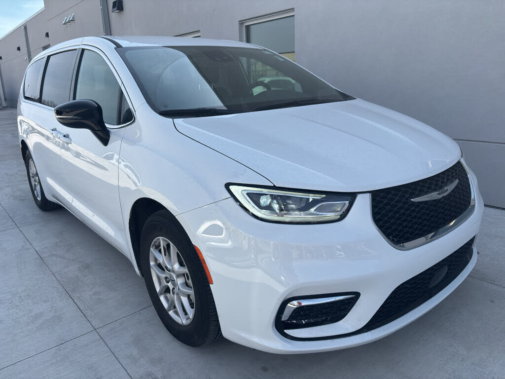 2025 CHRYSLER Pacifica