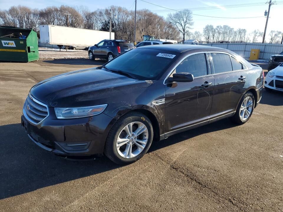2013 FORD Taurus