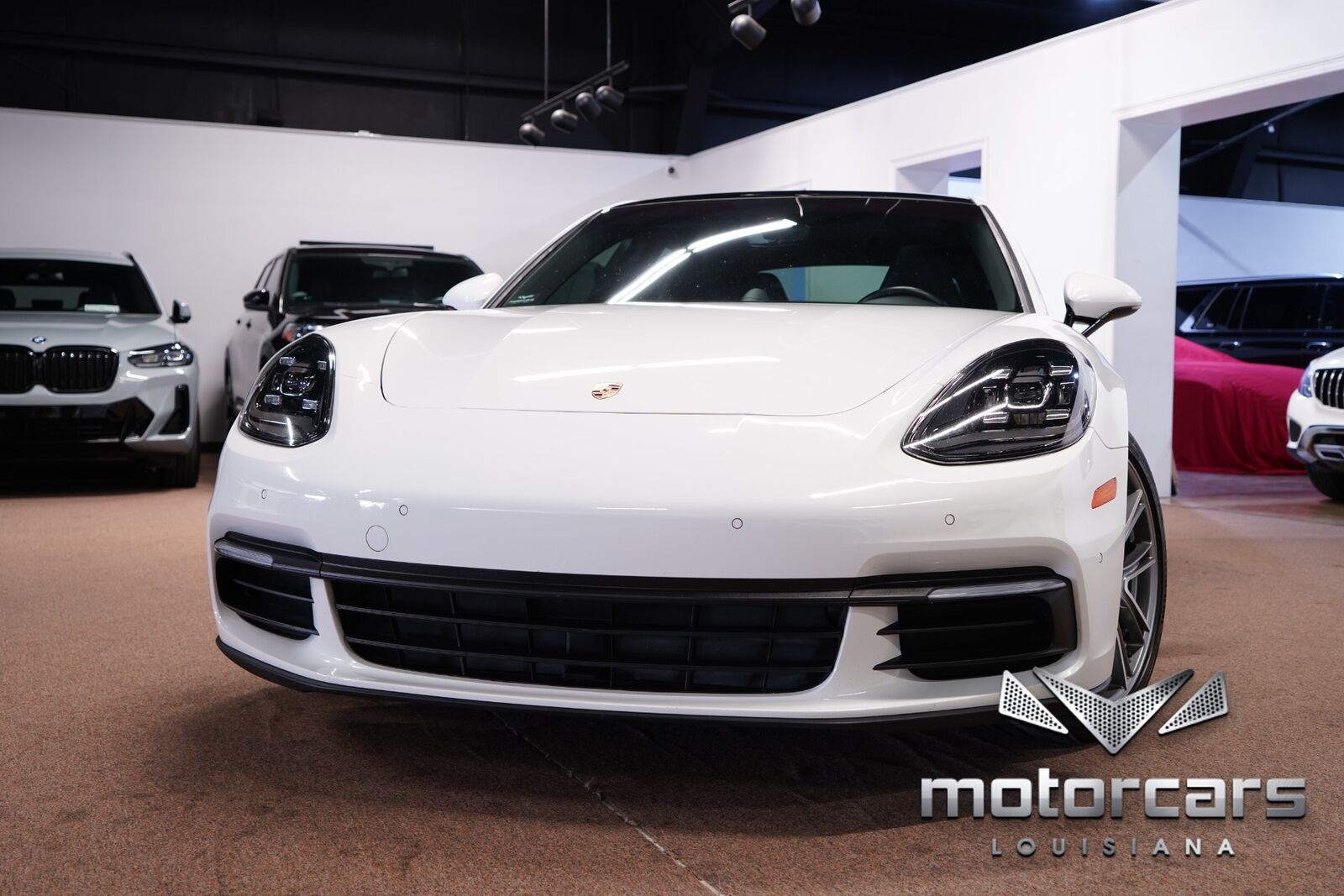 2018 PORSCHE Panamera