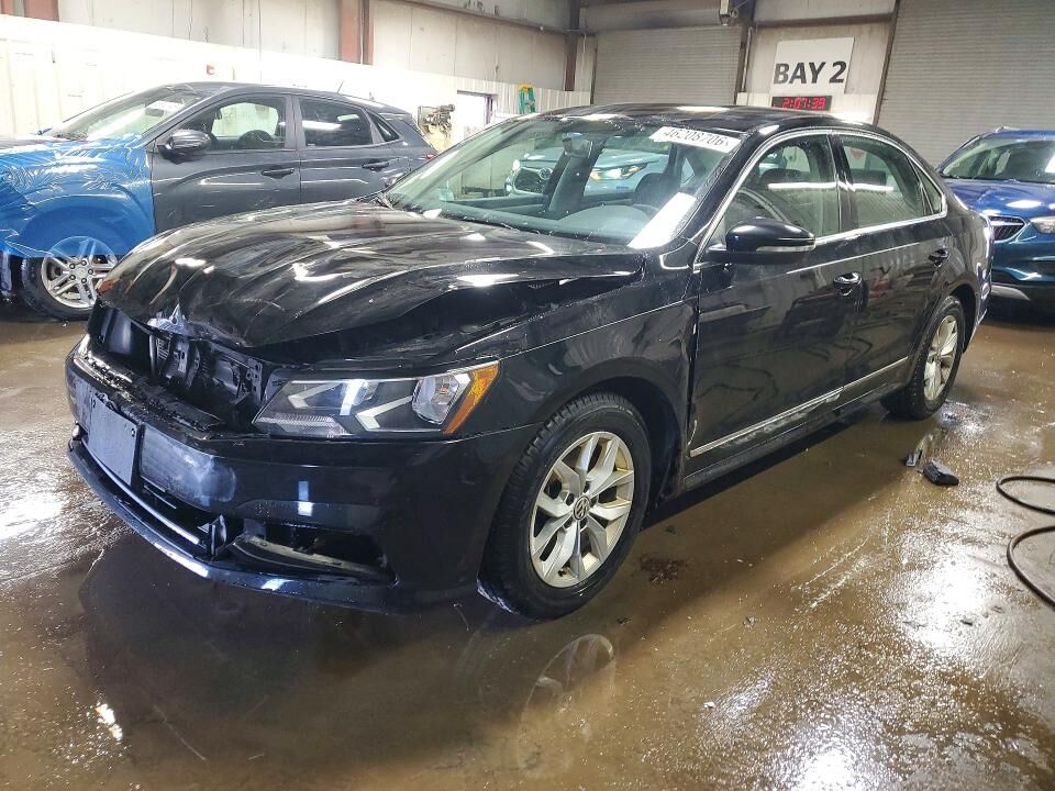 2016 VOLKSWAGEN Passat
