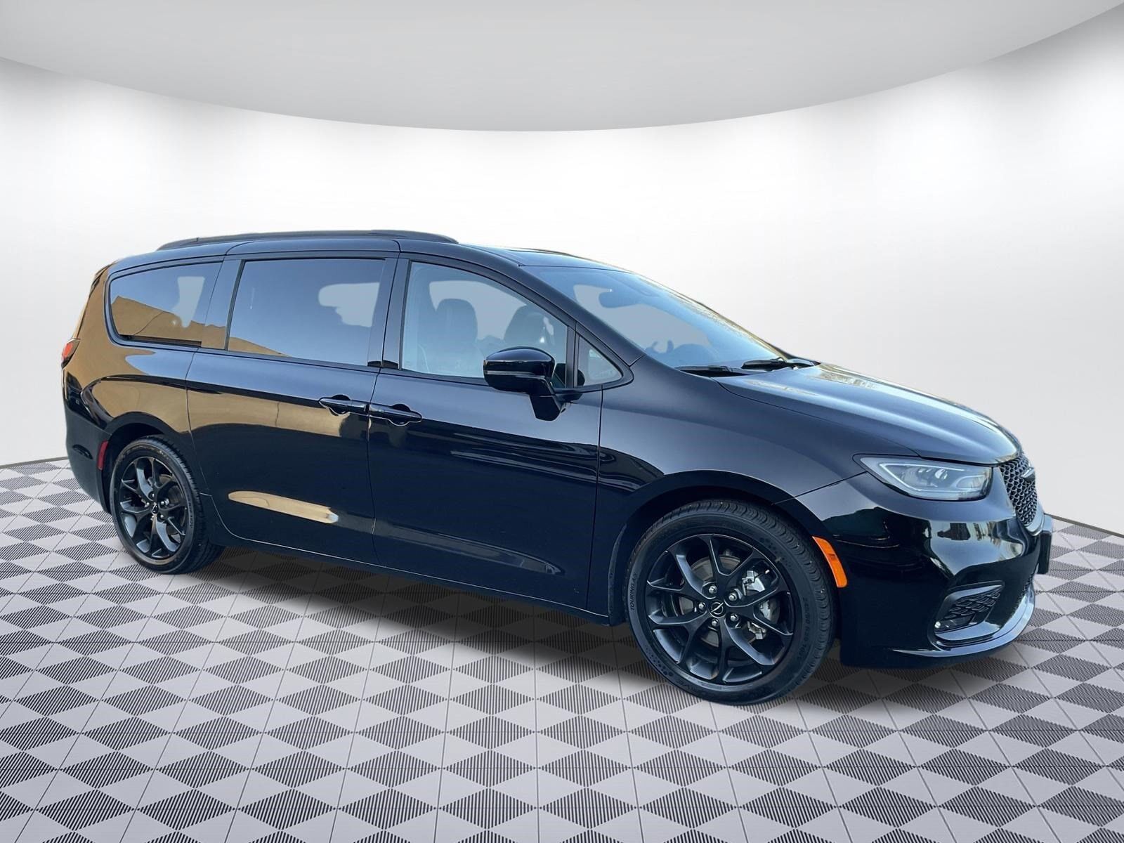 2025 CHRYSLER Pacifica