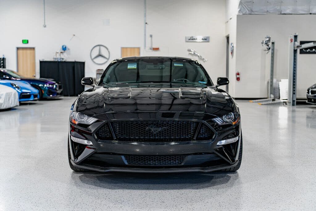 2020 FORD Mustang