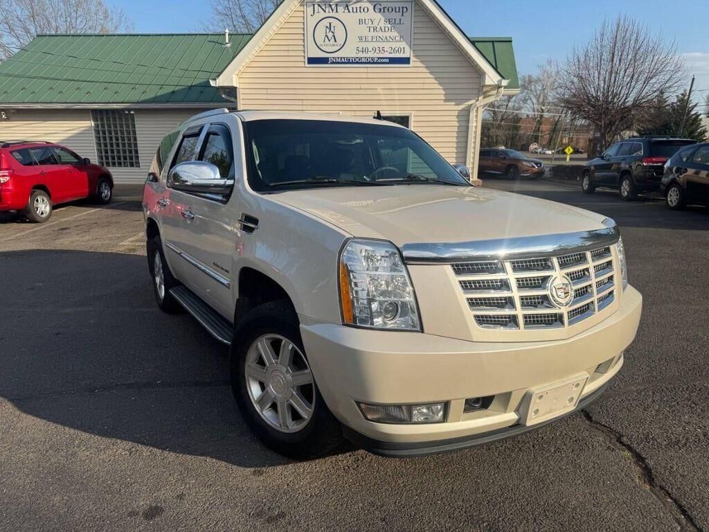 2010 CADILLAC Escalade