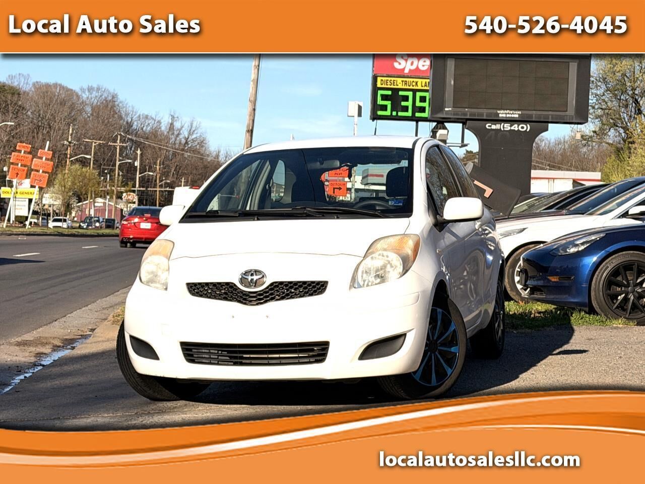2011 TOYOTA Yaris