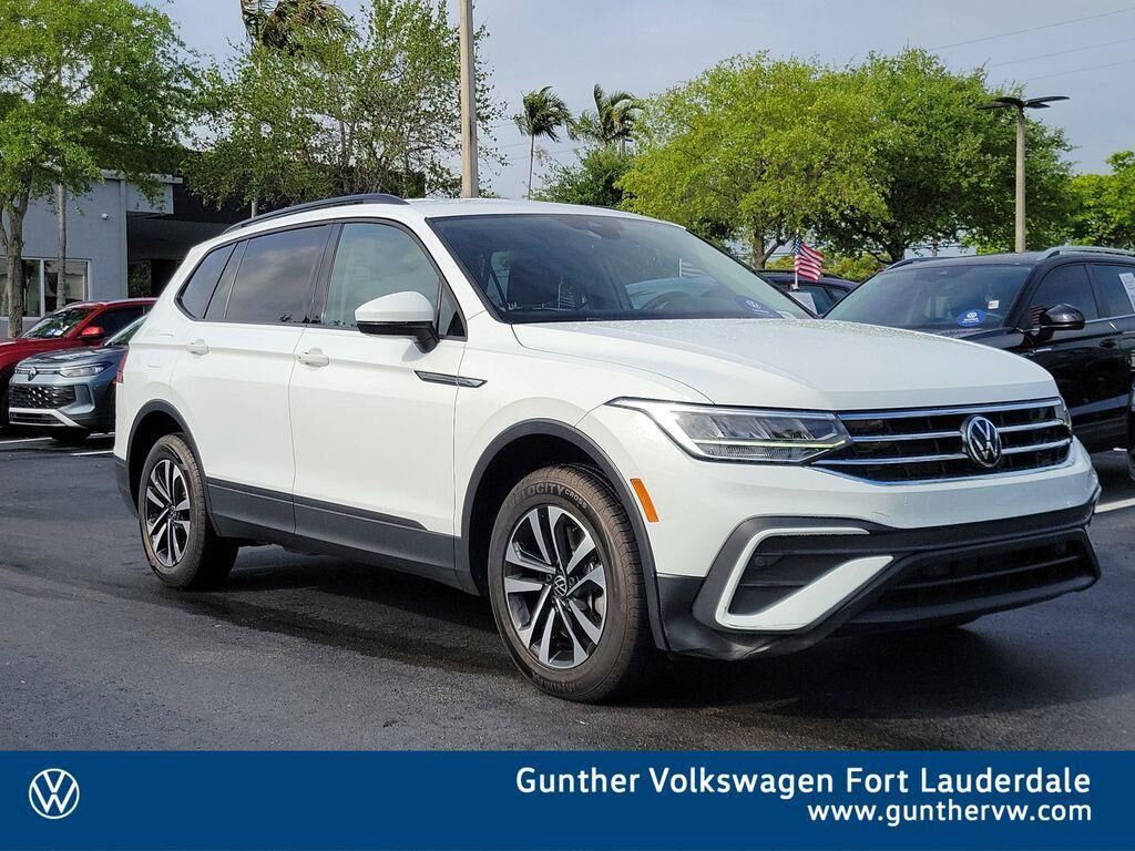 2022 VOLKSWAGEN Tiguan