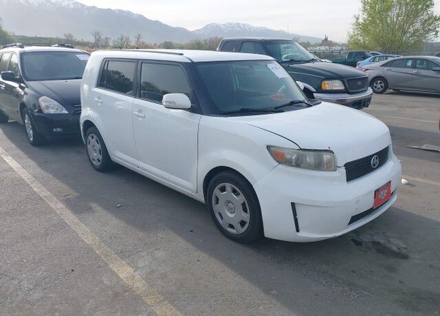 2010 TOYOTA SCION