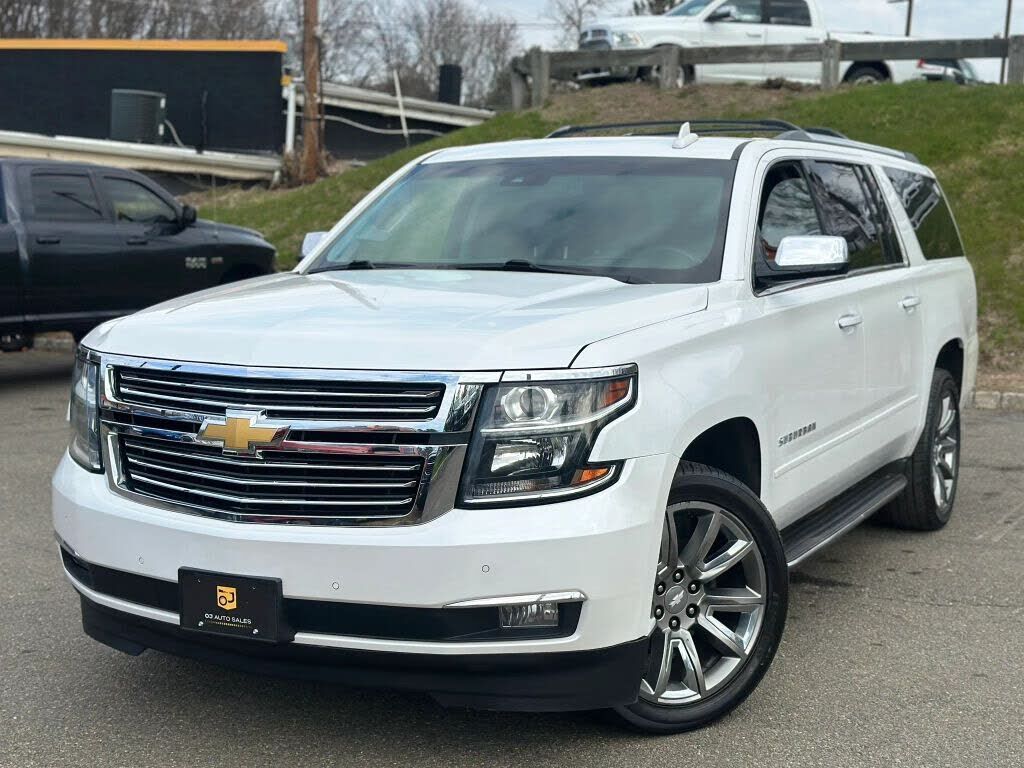 2017 CHEVROLET Suburban