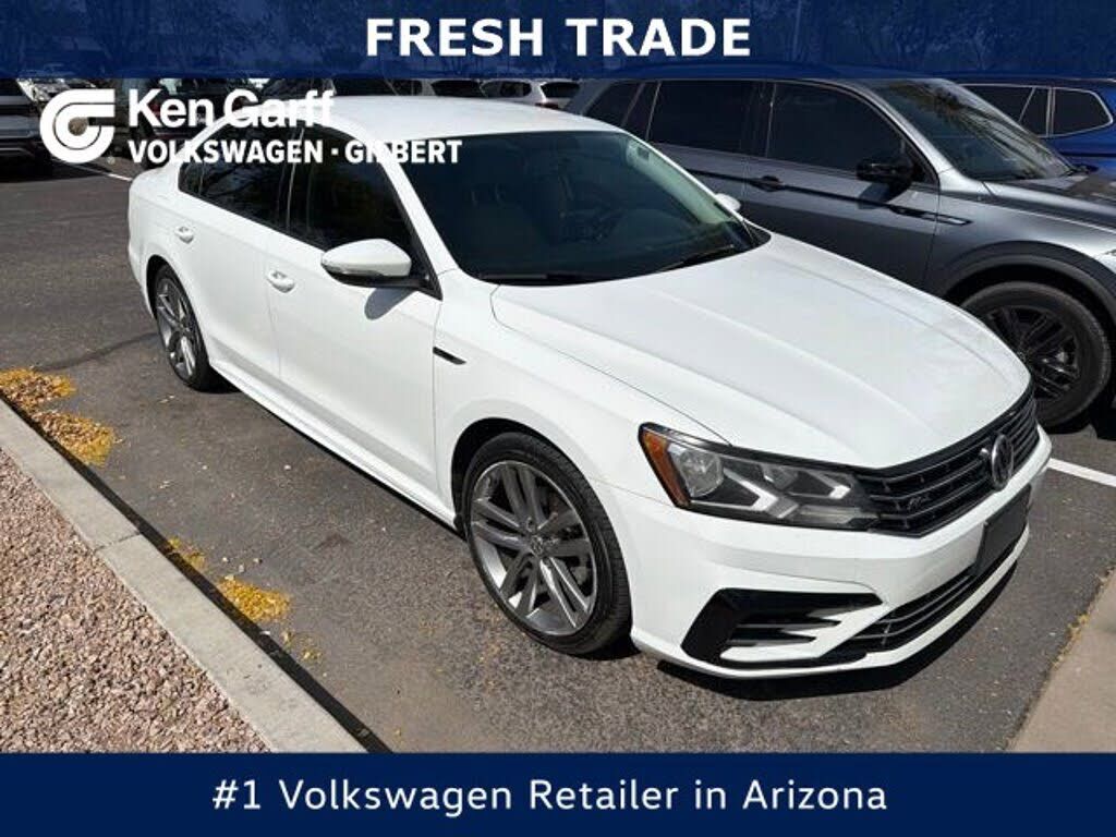 2018 VOLKSWAGEN Passat
