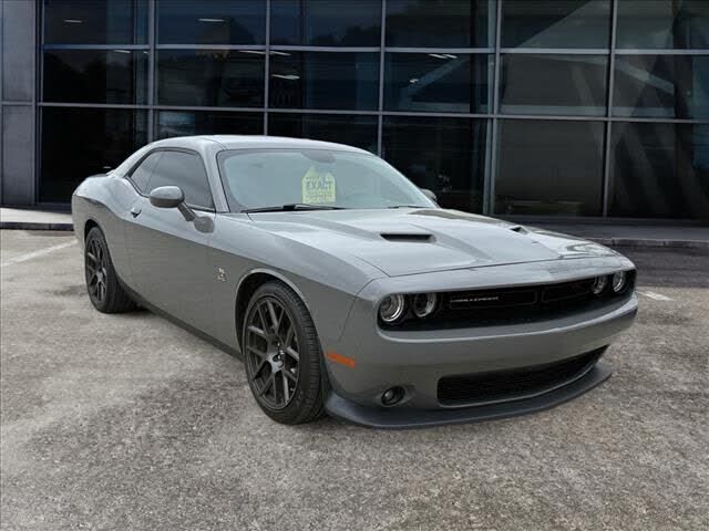 2017 DODGE Challenger