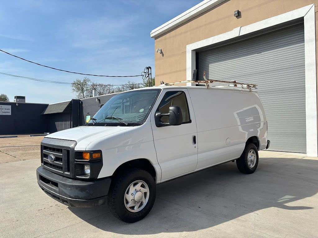 2013 FORD E-250