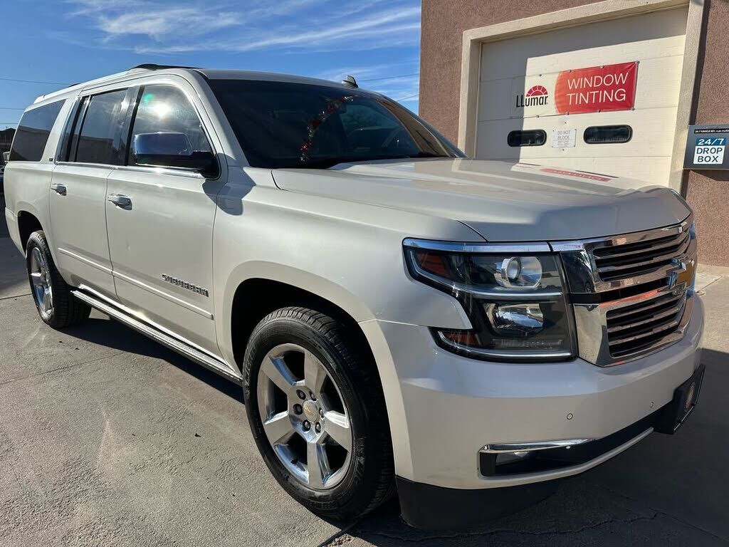 2015 CHEVROLET Suburban