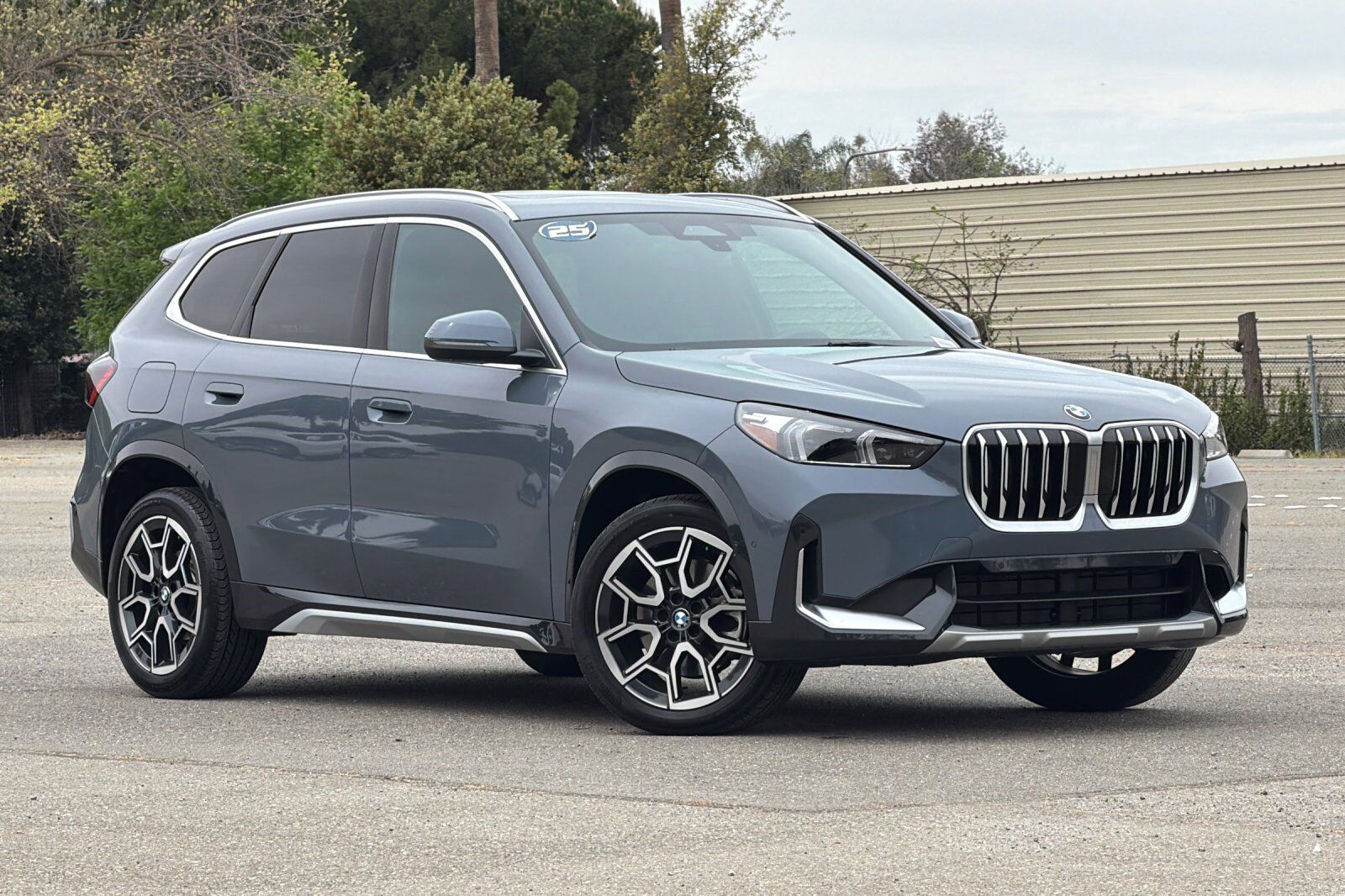 2025 BMW X1