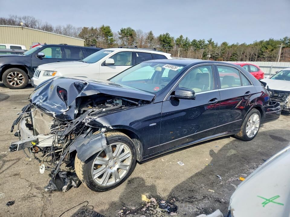 2012 MERCEDES-BENZ E-Class
