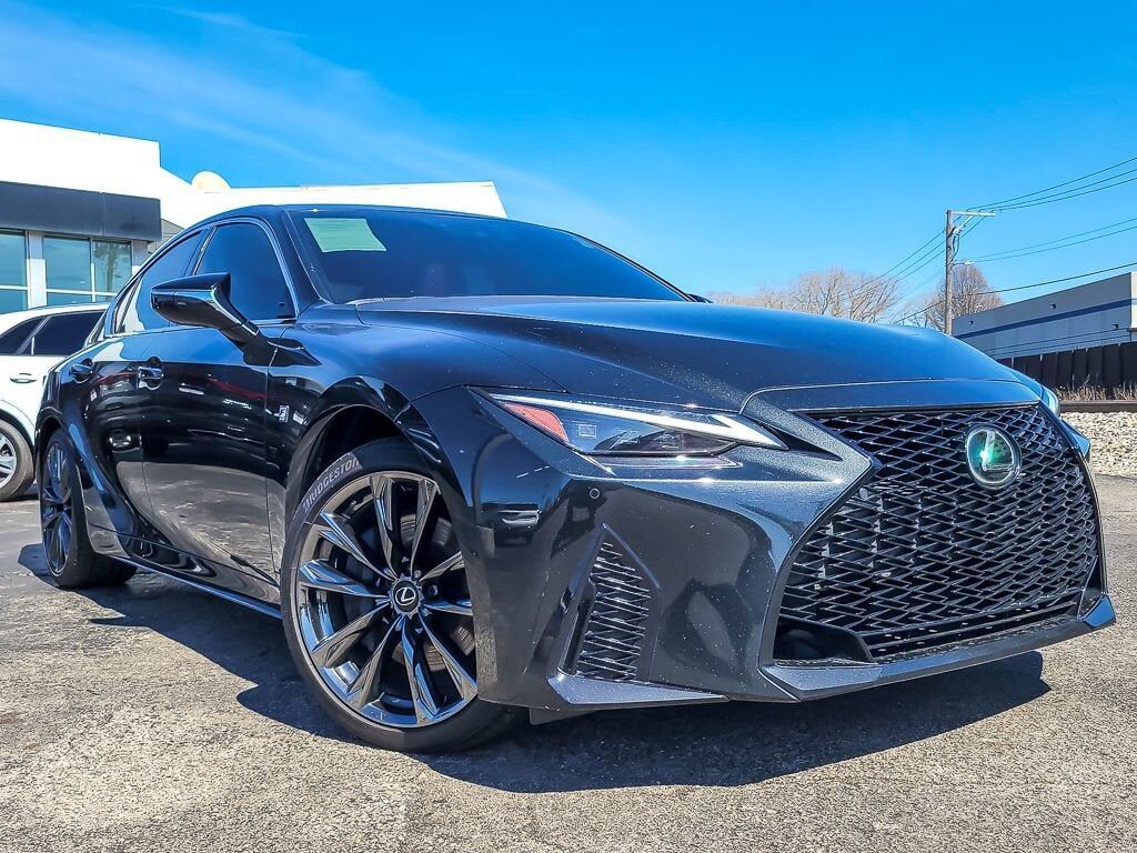 2023 LEXUS IS