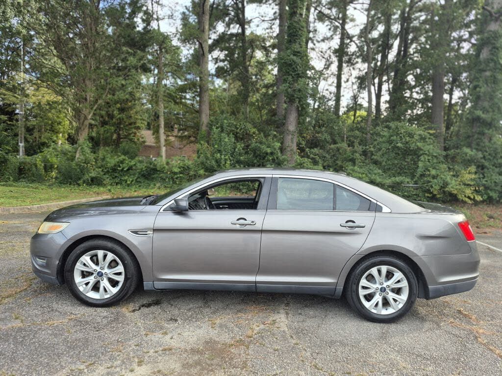 2012 FORD Taurus