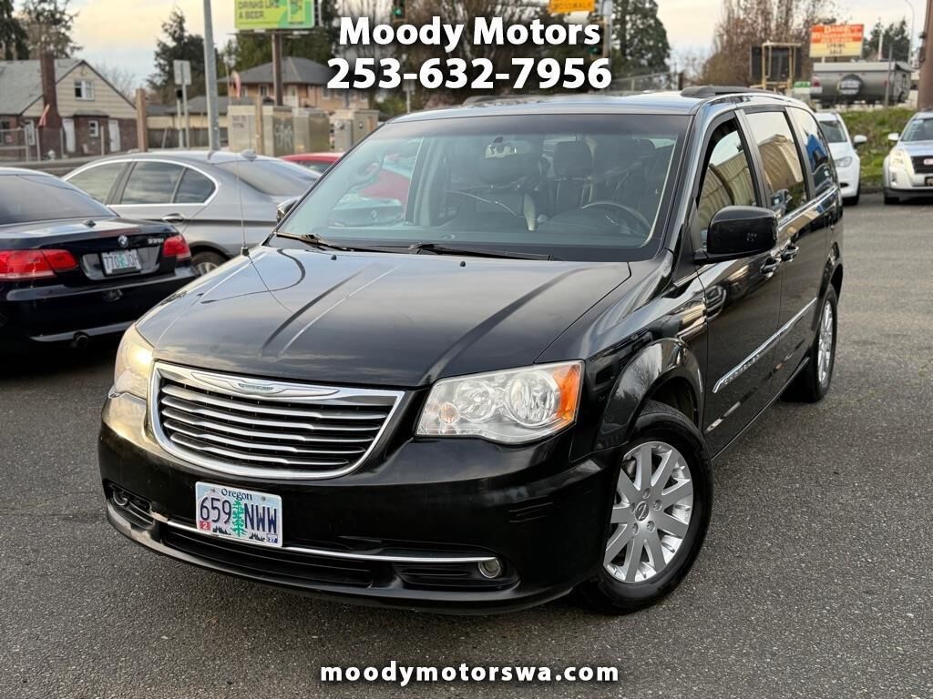 2014 CHRYSLER Town and Country