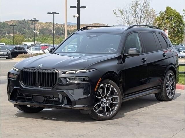 2023 BMW X7