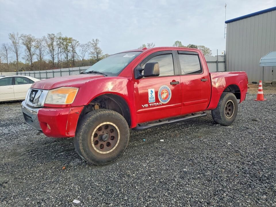 2012 NISSAN Titan