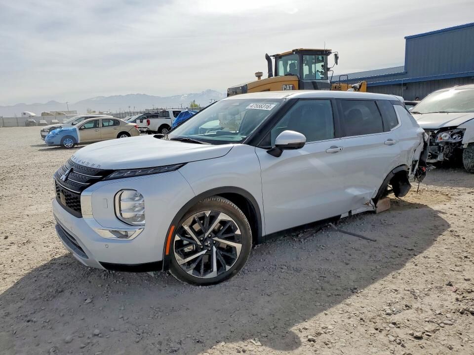 2022 MITSUBISHI Outlander