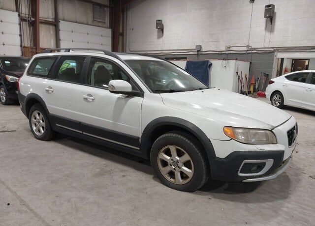 2008 VOLVO XC70