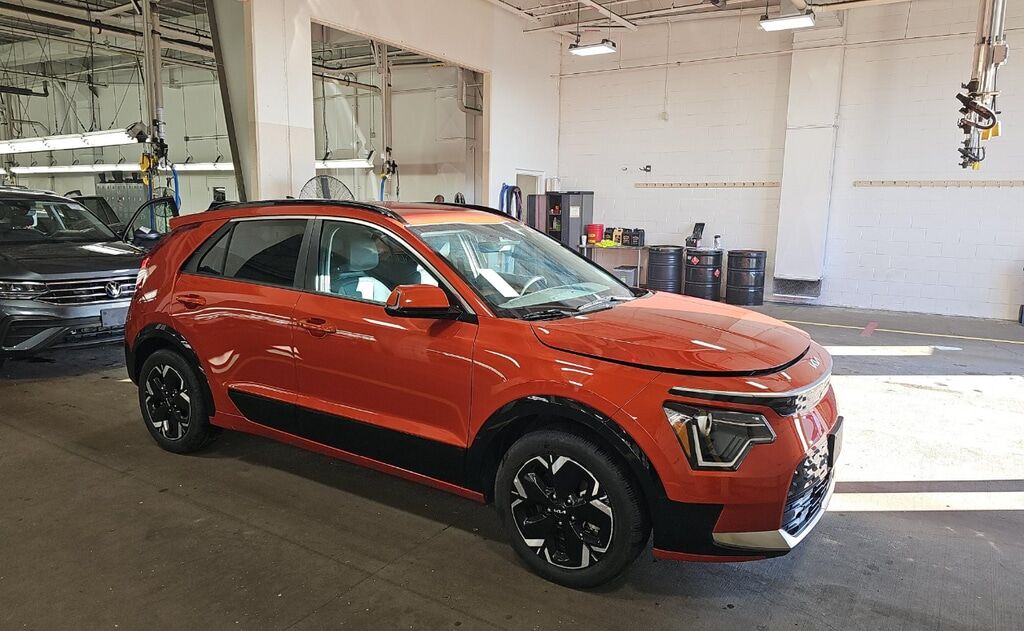 2023 KIA Niro