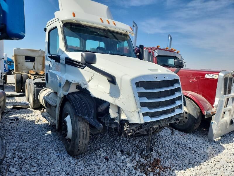 2020 FREIGHTLINER Cascadia
