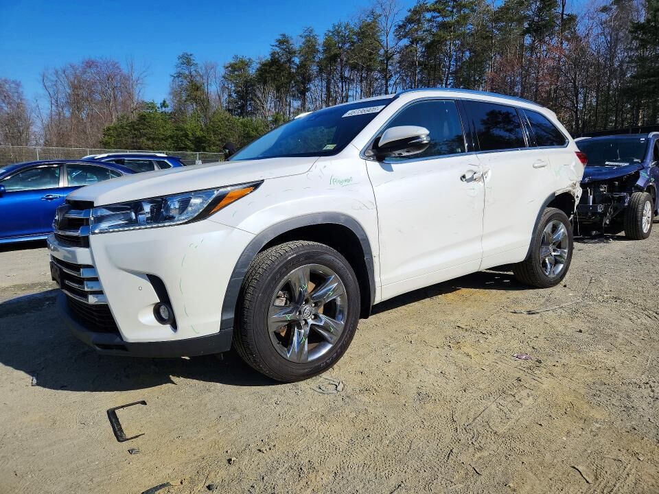 2019 TOYOTA Highlander