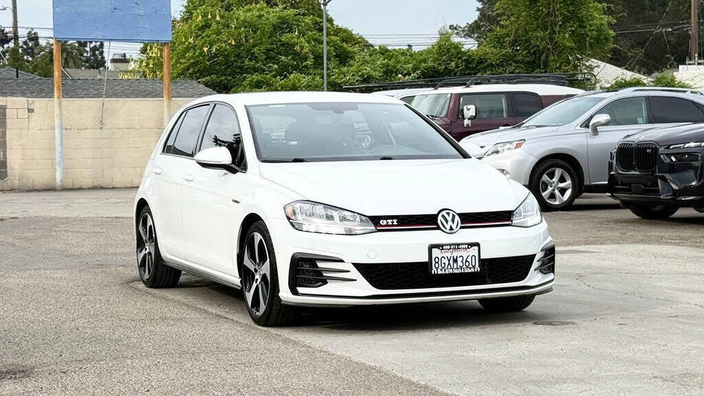 2018 VOLKSWAGEN Golf GTI