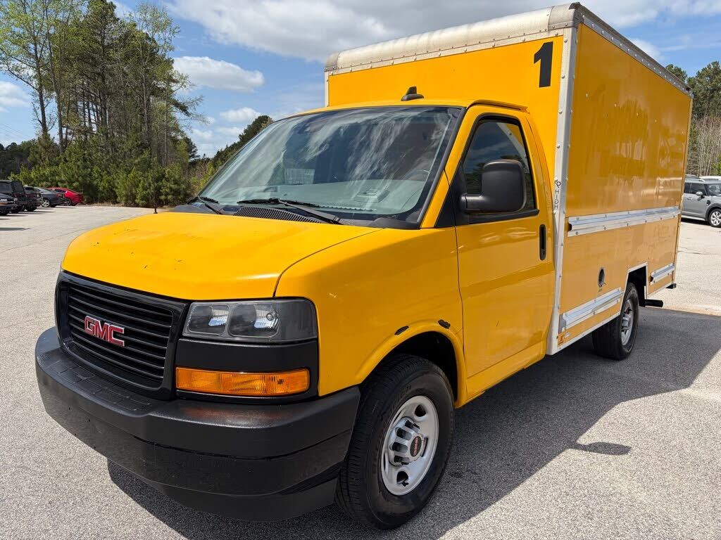 2021 GMC Cutaway Chassis