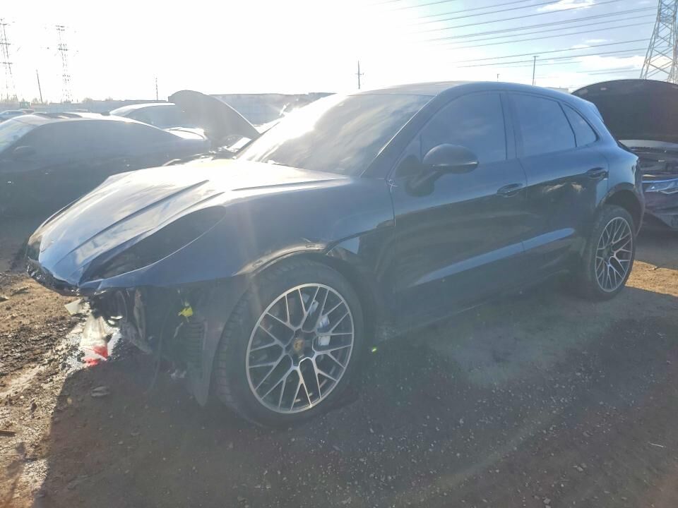 2021 PORSCHE Macan