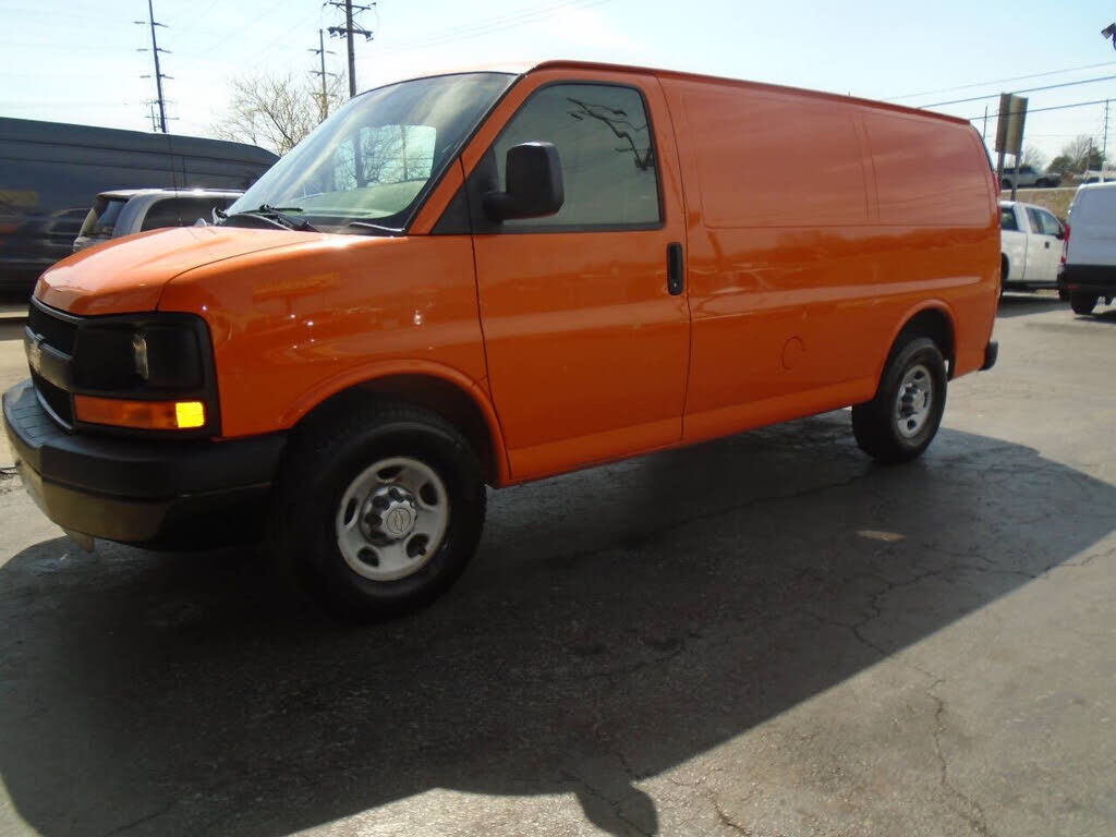 2013 CHEVROLET Express