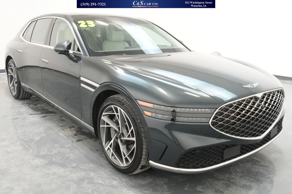 2023 GENESIS G90