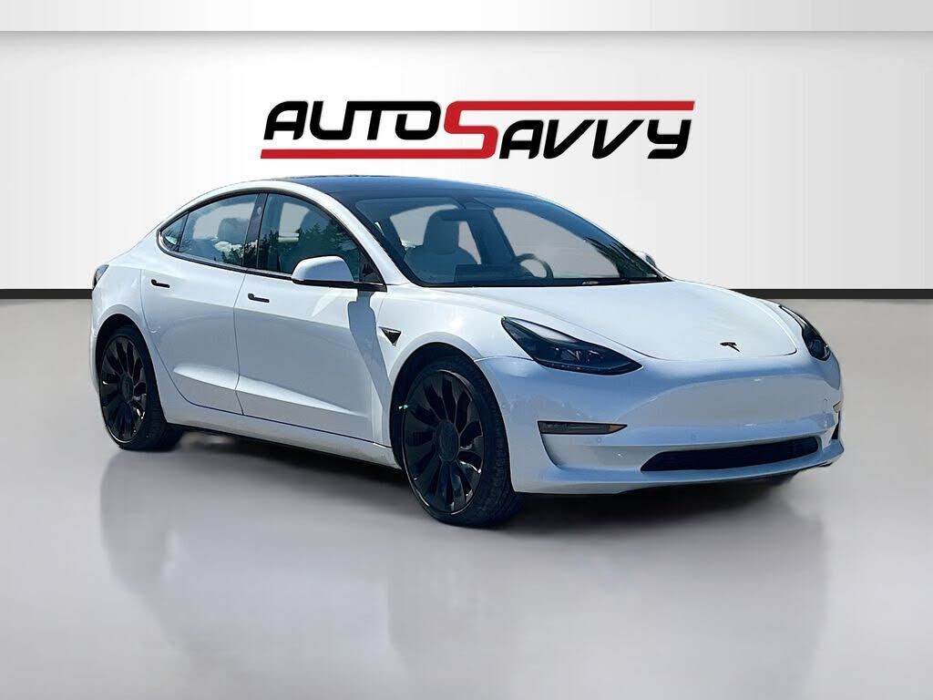 2022 TESLA Model 3