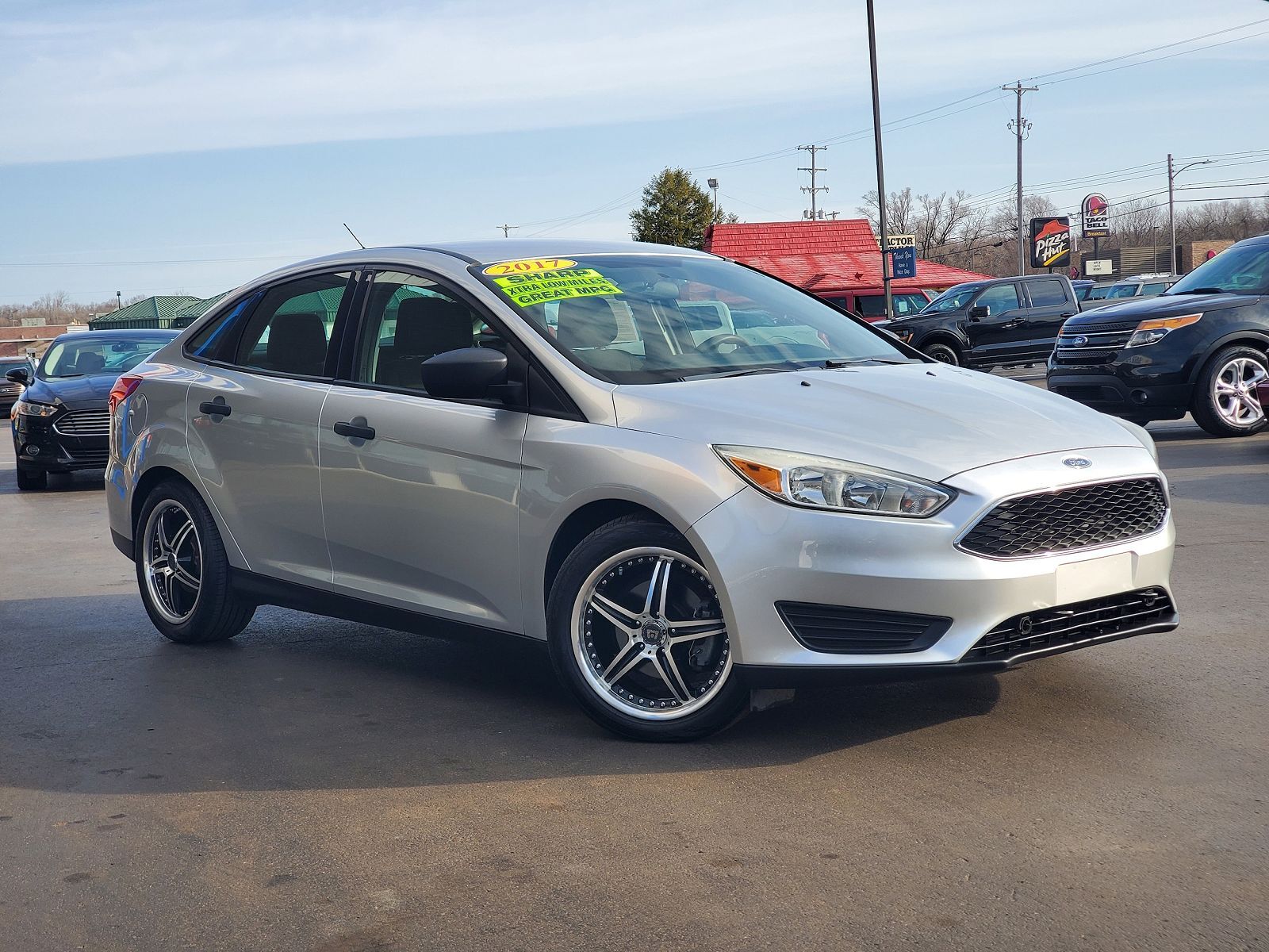 2017 FORD Focus