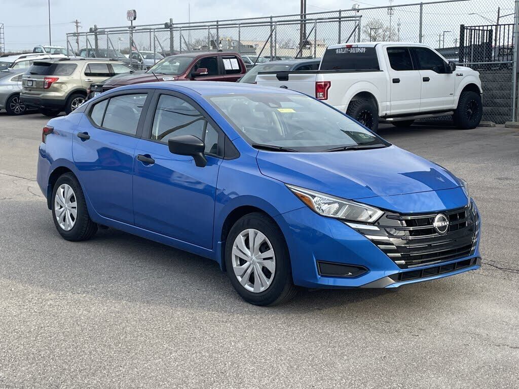 2024 NISSAN Versa