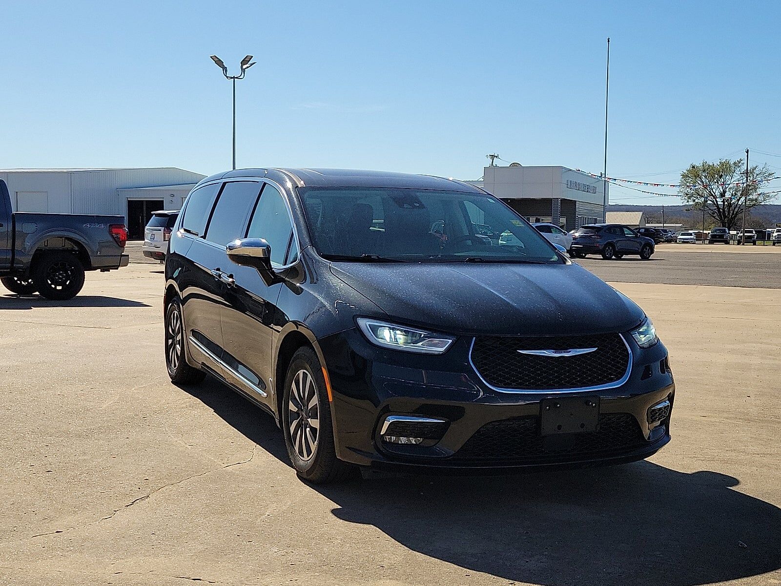 2023 CHRYSLER Pacifica