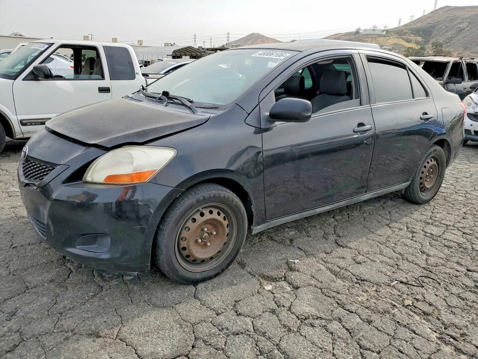 2009 TOYOTA Yaris