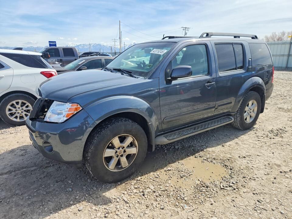 2012 NISSAN Pathfinder