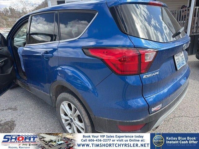 2019 FORD Escape