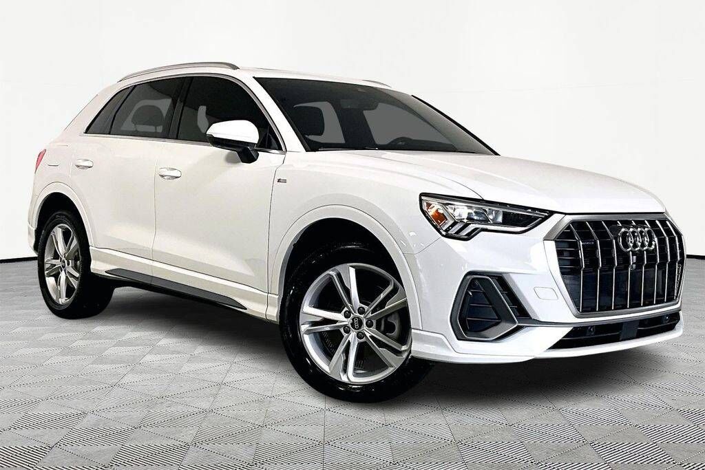 2024 AUDI Q3