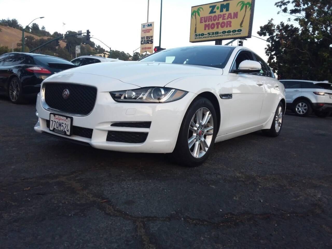2017 JAGUAR XE